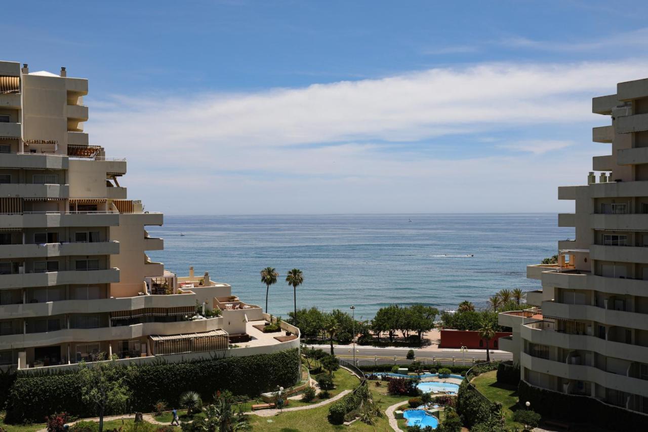 074 - Fabulous Sea View Apartment In Benal Beach Complex Benalmádena Eksteriør billede