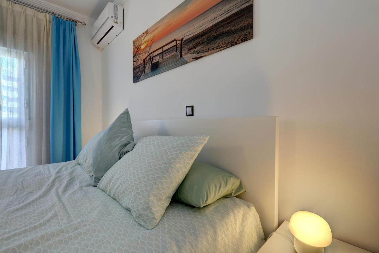 074 - Fabulous Sea View Apartment In Benal Beach Complex Benalmádena Eksteriør billede
